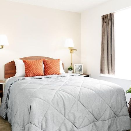 Intown Suites Extended Stay Houston Tx - Hobby Airport Exterior photo