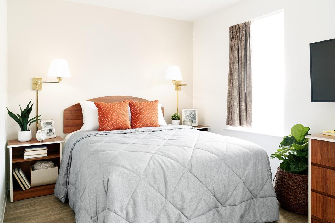 Intown Suites Extended Stay Houston Tx - Hobby Airport Exterior photo